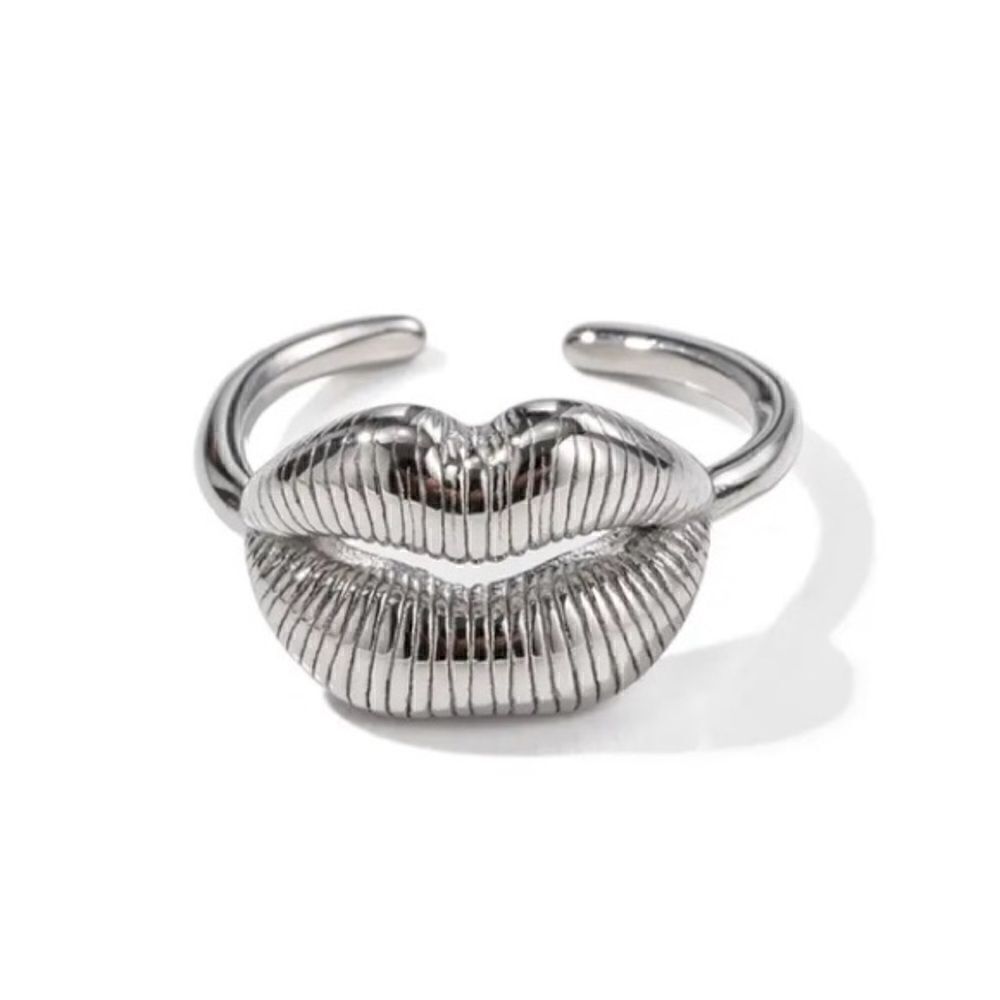 Silver lips ring M365 - Picture 2 of 5